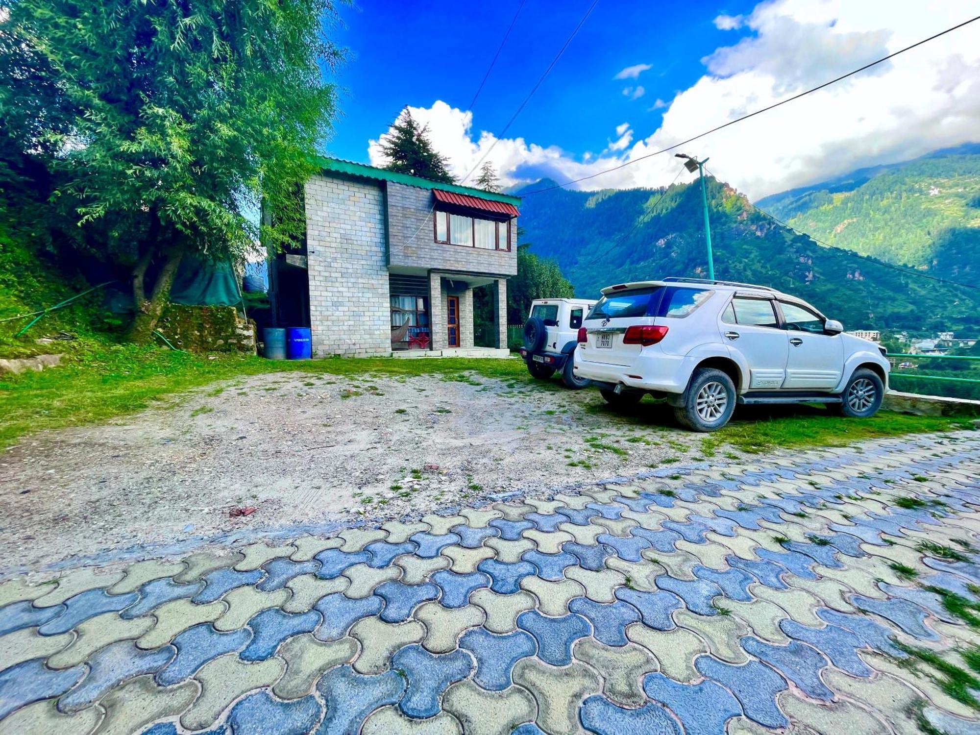 Himalayan Nomad Cottage, Manali ! All 2 Bedroom Independent Cottages ! Personal Lawn Every Cottage ! Parking ! Scenic Mountains View ! Spacious Rooms ! 外观 照片