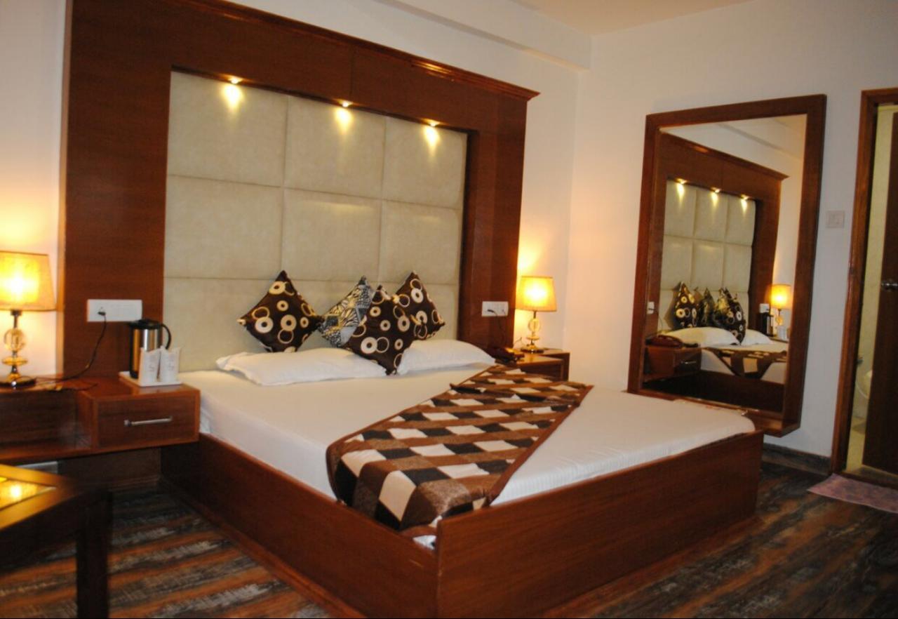 Himalayan Nomad Cottage, Manali ! All 2 Bedroom Independent Cottages ! Personal Lawn Every Cottage ! Parking ! Scenic Mountains View ! Spacious Rooms ! 外观 照片